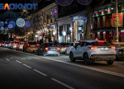 Предновогодние 9-балльные пробки сковали улицы Краснодара