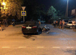 Родню разбившегося в Краснодаре байкера из Анапы ищут горожане