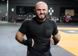 «Саша загулял», - боец Исмаилов записал обращение к Емельяненко, устроившему дебош в Анапе