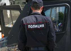 Трое неизвестных украли девочку на парковке ТЦ в Краснодаре