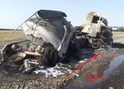 На Кубани чуть не погиб водитель горящего грузовика