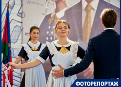 Танец двух поколений и юбилей: как лицей №48 встретил 1 сентября в Краснодаре