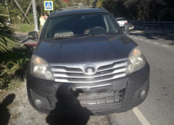 Водитель кроссовера сбил двухлетнего ребенка на пешеходном переходе в Сочи