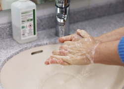 Кубанский производитель средств для дезинфекции перешел на полуторасменный режим