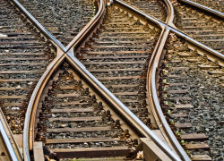 В Краснодаре велосипедист попал под поезд 