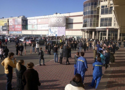В Краснодаре эвакуировали посетителей «Красной площади»