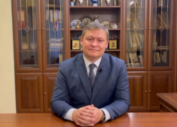 Суд не стал закрывать в СИЗО экс-директора школы-интерната имени Захарченко