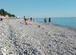Купающиеся в Чёрном море туристы удивили краснодарку 