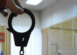 В Краснодаре, отмечая день рождения сына, пьяный мужчина изнасиловал свою знакомую