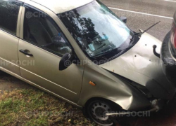 Автоледи погибла после наезда на Renault в Сочи: ребенок в больнице