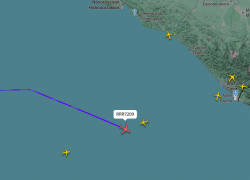 Большой самолёт-разведчик подлетел к Краснодарскому краю над морем