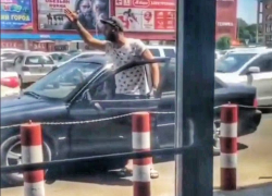 Любителя кататься «против шерсти» проучили краснодарские автомобилисты