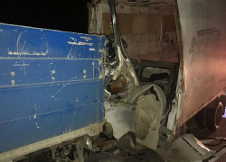 На Кубани в столкновении двух грузовиков погибли мужчина и его малолетняя дочь