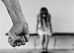 В Краснодаре мужчину обвиняют в убийстве и ограблении глухонемой девушки