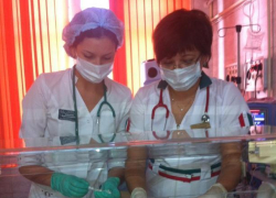 Новорожденного с редким заболеванием спасли медики Краснодара