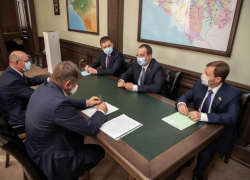 Спикер Заксобрания Кубани Юрий Бурлачко провел встречу с представителями рисоводства