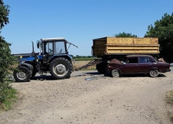 На Кубани в ДТП с трактором погиб мужчина