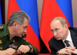 В Сочи Путин проводит заключительное совещание по оборонной тематике