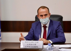 Дисквалифицировали? Мэр Геленджика опроверг информацию суда об отстранении от должности