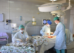 «Рискнули»: кубанские врачи успешно прооперировали двух женщин старше 90 лет