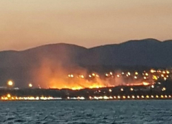  Под Геленджиком полыхал масштабный пожар 