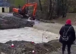 В Апшеронском районе затопило временные переправы к хутору Городок