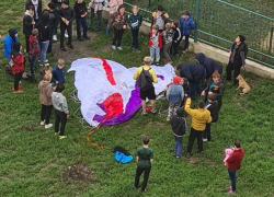 Парашютист-экстремал неудачно прыгнул с 16-этажки в Краснодаре