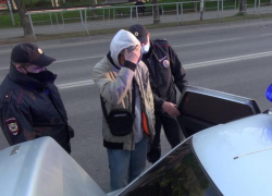 Полиция задержала шестерых вандалов, которые испортили граффити на стене администрации Краснодара