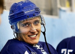 Нападающий Щербина расторг контракт с ХК «Сочи»