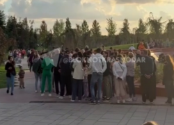 За малым не дошло до драки: столпотворение устроили посетители парка Галицкого возле новой локации 