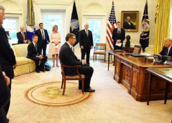 «США – главнюки», – краснодарский политолог Подлесный о стуле для президента Сербии и приеме Трампа 