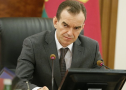 «Краснодар плетется в позорном хвосте региона», — Кондратьев раскритиковал Первышова за срыв сроков строительства школ