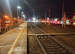 Мужчина попал под электричку в Краснодаре