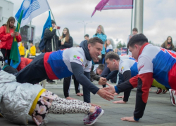 Около 2,5 тысяч человек приняли в общегородской зарядке в Краснодаре