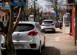 В Краснодаре 57 авто оказались на штрафстоянке из-за неправильной парковки