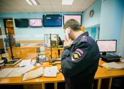 Соболиную шубу и 60 ювелирных украшений украли у известной женщины в Армавире