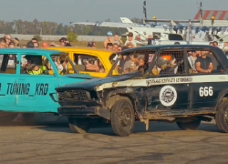 Летающие тачки,  «ведра», девушки и адреналин: под Краснодаром прошли автобои