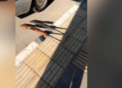 Пьяный водитель в попытке скрыться с места ДТП в Краснодаре начал угрожать оружием