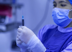 В Краснодаре открыли пятый мобильный пункт вакцинации от COVID-19 