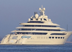  Миллиардер Усманов приплыл в Сочи на яхте стоимостью 600 млн долларов 