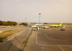  Самолет из-за авиадебошира экстренно сел в Краснодаре 