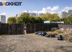 Десятки заборов, шлагбаумов и бытовок попали в список под снос в Краснодаре