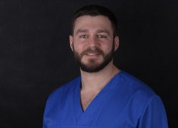 На сколько лет хватает зубов, имплантированных в Краснодаре