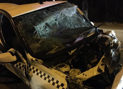 На Кубани в массовом ДТП с участием такси двое погибли, пятеро пострадали