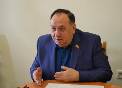 Губернатор Краснодарского края лишил депутата ЗСК Кравченко почетного звания