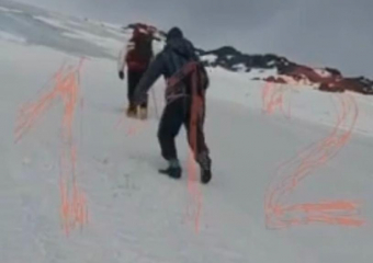 Туляк в кроссовках и без экипировки погиб при покорении Эльбруса