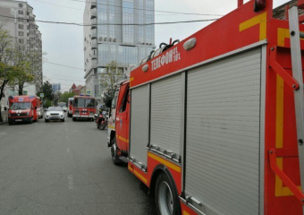  Из горевшего дома на Димитрова в Краснодаре эвакуировали 12 человек 