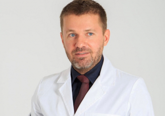 Руководство КубГМУ оправдалось за увольнение хирурга Алексея Дикарева