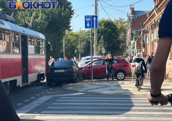 В Краснодаре из-за неполадок и ДТП остановились трамваи
