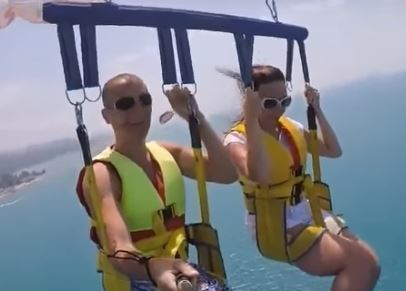 Следствие назначило проверку из-за видео, на котором туристы Сочи сорвались с высоты в море